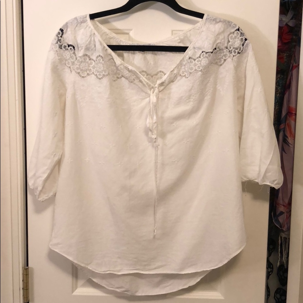 Lace white top
